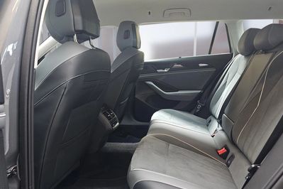 Volkswagen Passat 1.5 TSI  DSG