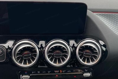 Mercedes GLA 180 d Progressive