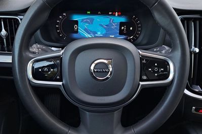 Volvo S60 B4 B Plus Dark