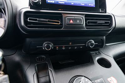 Toyota Proace City Verso Long L2H1 Business 7os AT