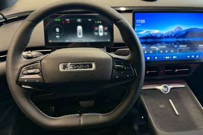 SWM G01 Pro 1.5T GDI DCT