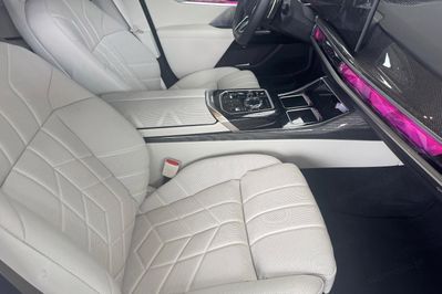 BMW Seria 7 740d xDrive M Sport