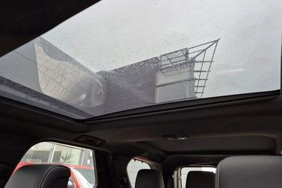 Land Rover Discovery P300 Dynamic SE