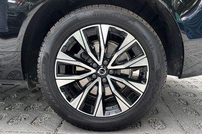 Volvo XC60 B4 B Plus Dark