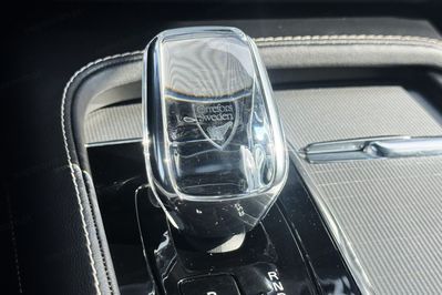 Volvo XC90 T8 AWD Plug-In Hybrid Ultra Dark 7os aut