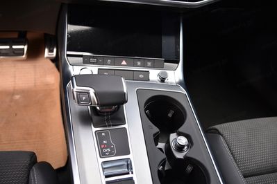 Audi A6 55 TFSI e quattro S Line