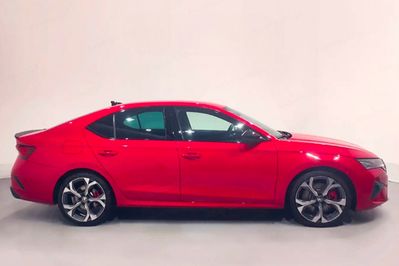 Skoda Octavia RS 2.0 TSI DSG