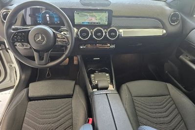 Mercedes GLB 200 4-Matic Style 8G-DCT