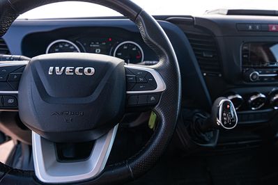 Iveco Daily 35S18 L4H2 Hi-Matic