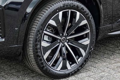 Volvo XC90 B5 AWD Ultra Dark 7os