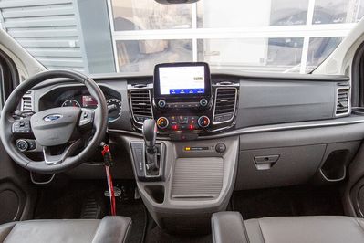 Ford Tourneo Custom L2H1 Titanium X AT