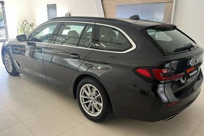 BMW Seria 5 520D Mhev
