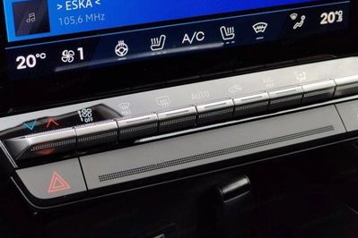 Renault Austral 1.3 TCe Iconic Esprit Alpine