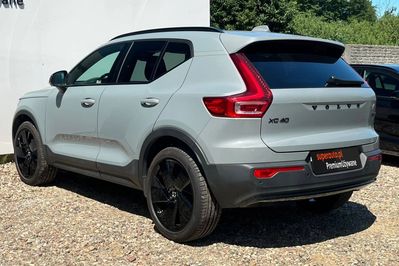 Volvo XC40 B3 Plus Dark