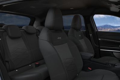 Jeep Avenger Summit 1.2 mHEV e-DCT6