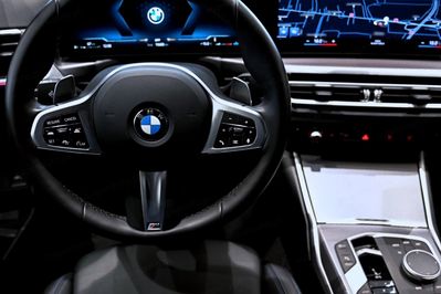 BMW Seria 3 330i xDrive M Sport