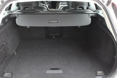 Volvo V60 B4 D Momentum Pro