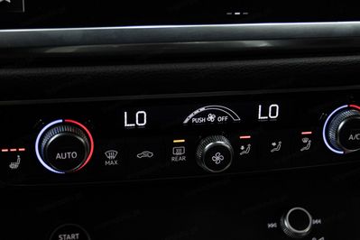 Audi Q3 35 TFSI mHEV S-Line S tronic