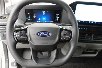 Ford Transit Custom 320 L2H1 Trend A8