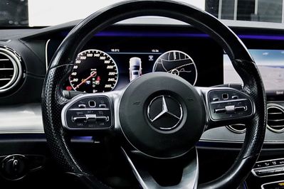 Mercedes Klasa E 220 d 4-Matic 9G-TRONIC