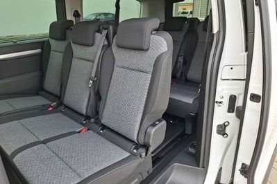 Opel Zafira Life Extra Long L2H1 Business AT8