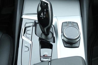 BMW Seria 5 Touring 530e xDrive Luxury Line