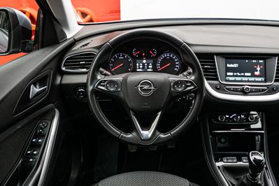 Opel Grandland X 1.2 T Edition