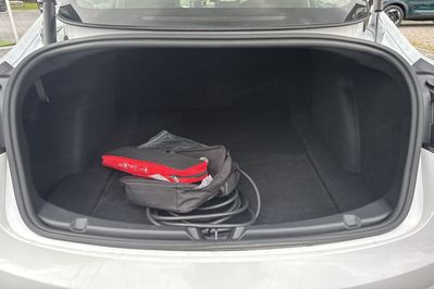 Tesla Model 3 RWD