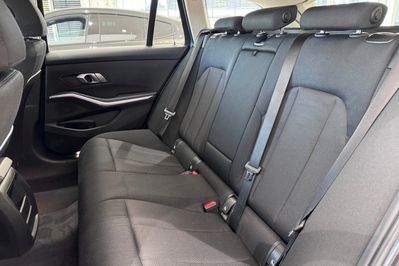 BMW Seria 3 Touring 318i Advantage