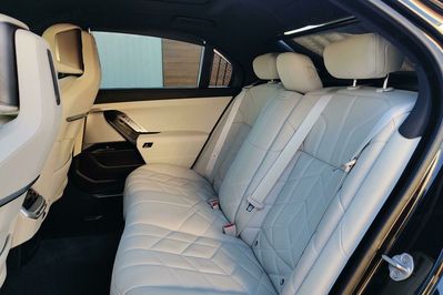 BMW Seria 7 740d xDrive M Sport