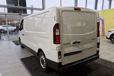 Renault Trafic L2H1 Extra AT9