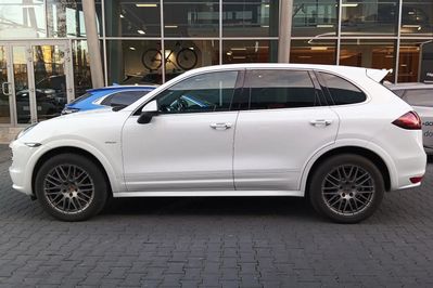 Porsche Cayenne Diesel Platinum Edition 3.0