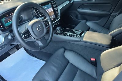 Volvo V60 T6 AWD Plug-In Hybrid Plus Dark