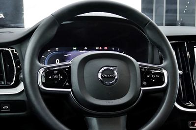 Volvo S60 B5 B AWD Plus Dark aut