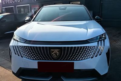 Peugeot 3008 GT Exclusive e-DCS6 1.2 mHEV