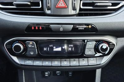 Hyundai i30 1.5 T-GDI Smart DCT