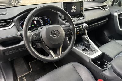 Toyota RAV4 Selection 2.5 Hybrid