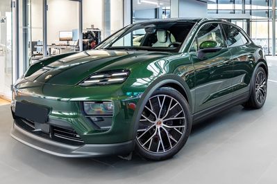 Porsche Macan 4