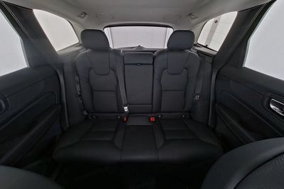 Volvo XC60 B5 B AWD Ultra Dark