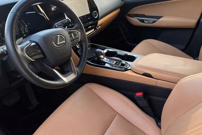 Lexus NX 350h Prestige 2WD