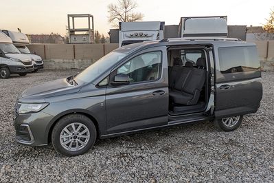 Ford Tourneo Connect Grand L2H1 Titanium A7 