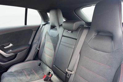 Mercedes CLA Shooting Brake 200 AMG Line