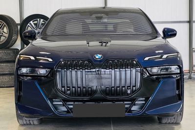 BMW Seria 7 740d xDrive M Sport