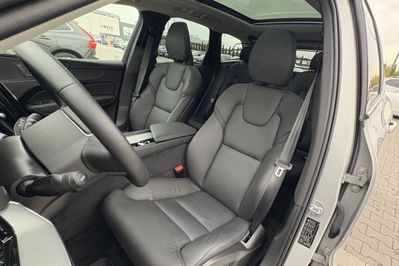 Volvo XC60 T6 Plug-In Hybrid AWD Plus Dark