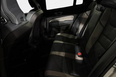 Volvo V60 B4 B R-Design aut