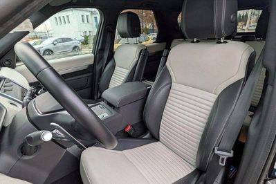 Land Rover Discovery D250 R-Dynamic