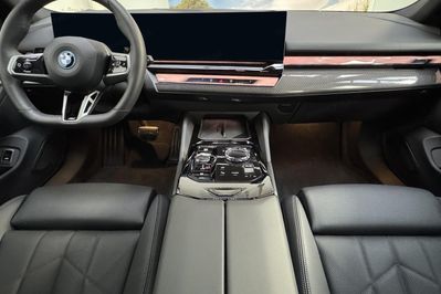 BMW Seria 5 530e xDrive M Sport