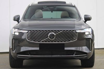 Volvo XC90 B5 AWD Ultra Bright