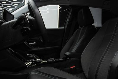 Peugeot 2008 1.2 PureTech Allure S&S EAT8