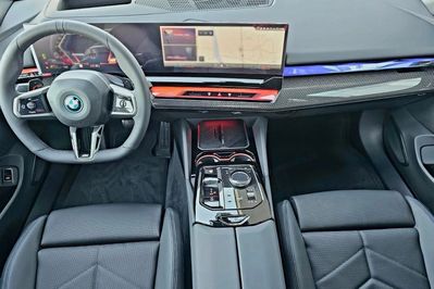 BMW Seria 5 550e xDrive M Sport